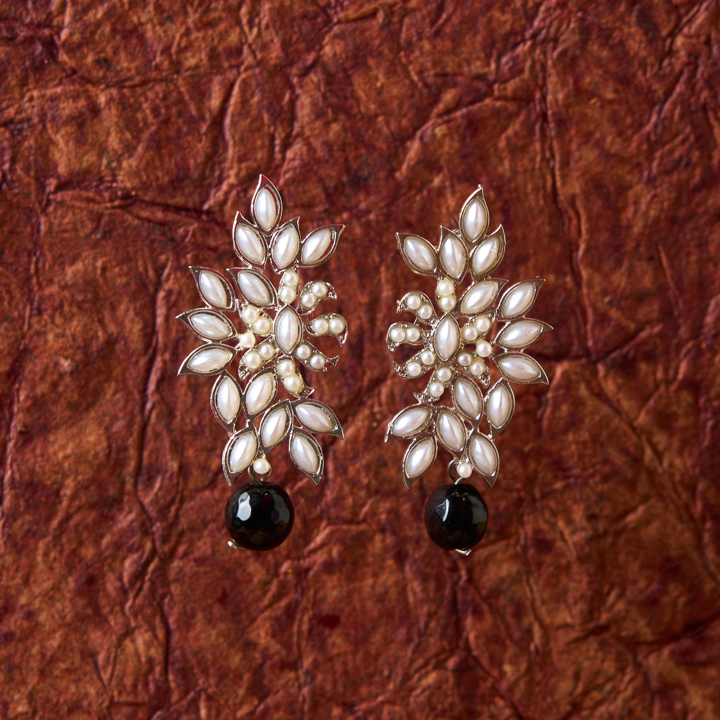 Moonstruck Flower Stud Earring with Pearl (Black) - www.MoonstruckINC.com